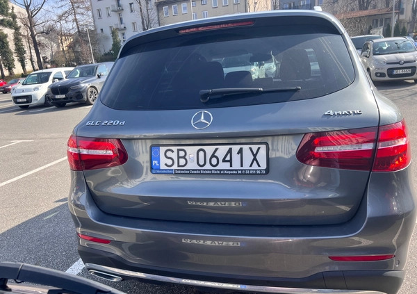 Mercedes-Benz GLC cena 132000 przebieg: 141211, rok produkcji 2018 z Biała małe 22